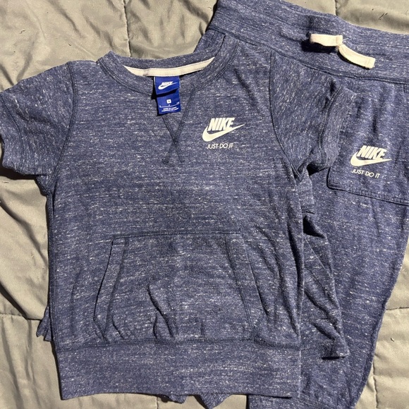 Nike Vintage Youth Small 6/7 Tshirt Capris & Shorts Heather Blue Bundle Set - Picture 11 of 12